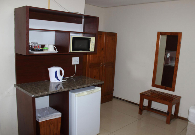 Deluxe Queen Room Upstairs