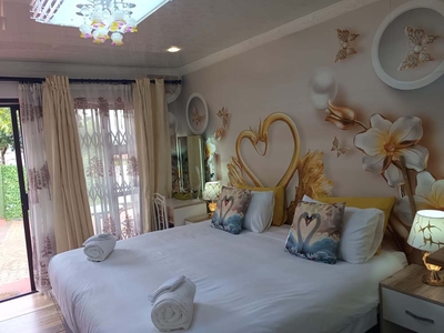 The Superior King Suite