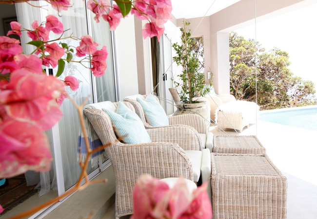 Pool Terrace with Sea View