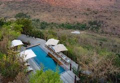 Rhino Ridge Safari Lodge