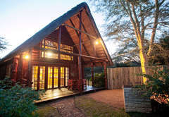 Rhino River Lodge