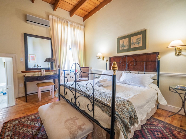 Superior Double Suite 7 