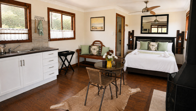 Dragonfly Cabin - Pet Friendly Fenced