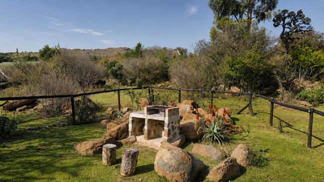 Pheasant Tail Cabin - Pet Friendly Fence