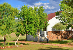 Thanda Manzi Country Hotel