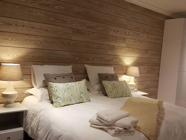 No 1 - Yellow Room (King)