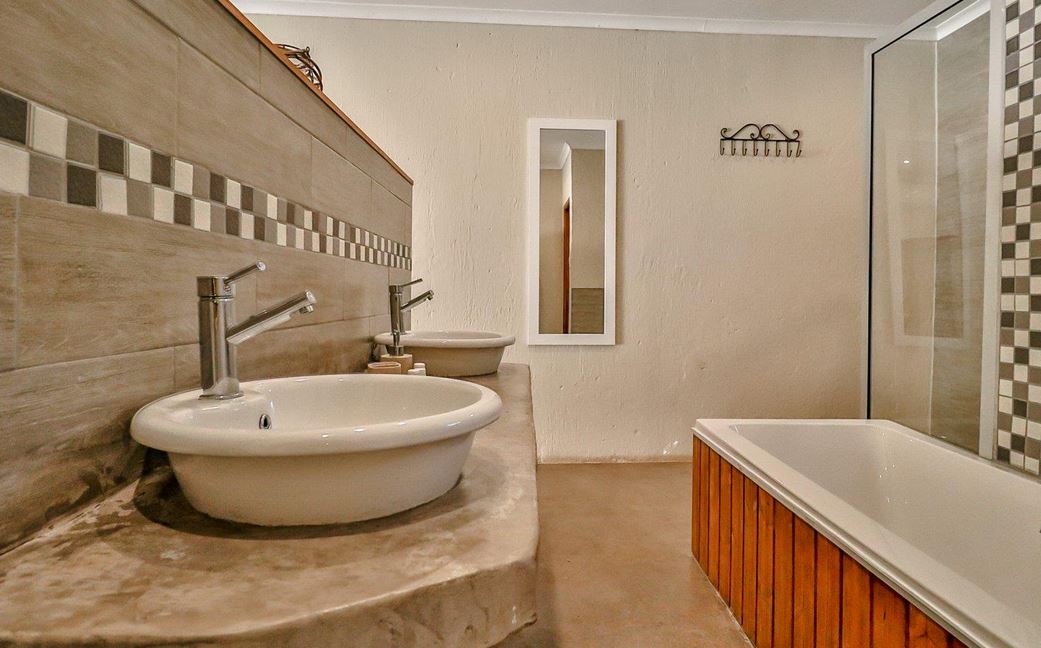 Send a Booking Request to Rocky Hollow