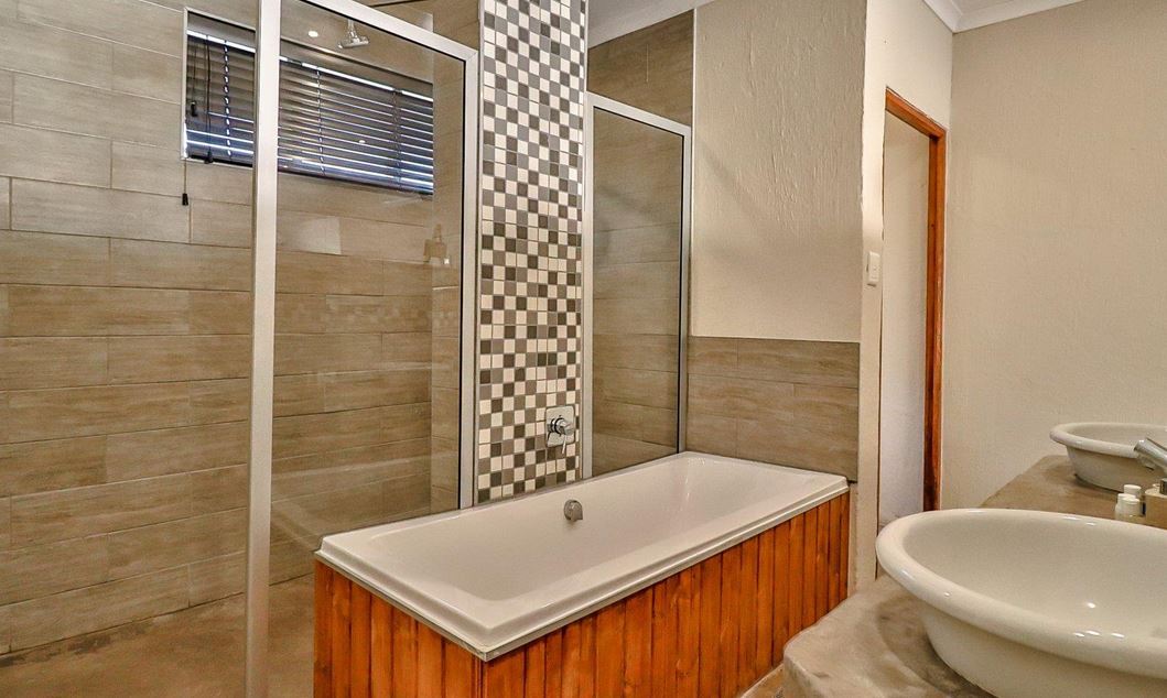 Send a Booking Request to Rocky Hollow