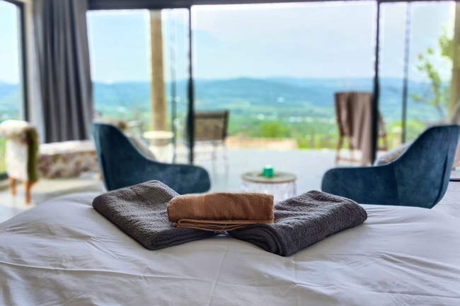 Rocky Road Mountain Lodge