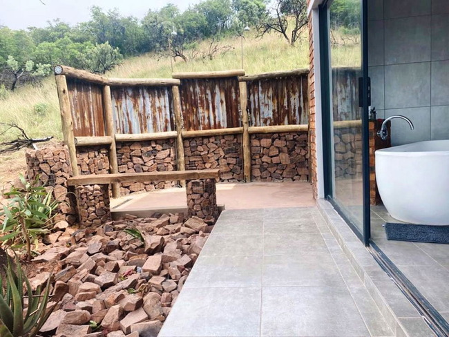 Rocky Road Mountain Lodge