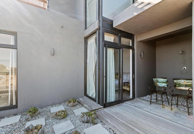 Romansbaai Moksha on the Sea