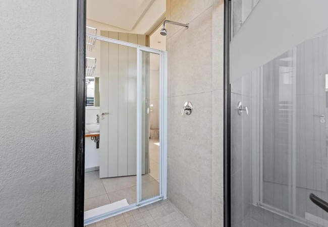 Romansbaai Moksha on the Sea