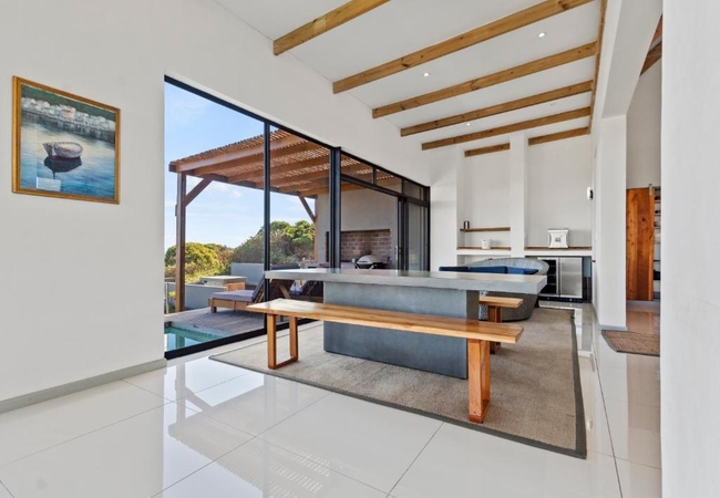 Romansbaai Moksha on the Sea