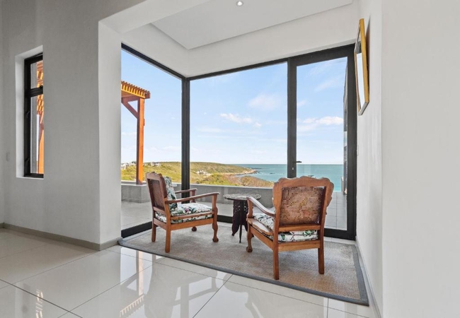 Romansbaai Moksha on the Sea