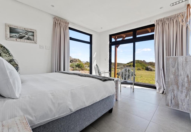 Romansbaai Moksha on the Sea