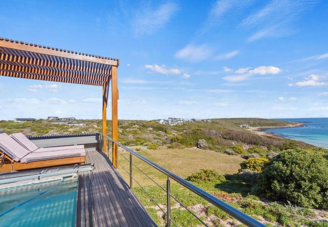 Romansbaai Moksha on the Sea