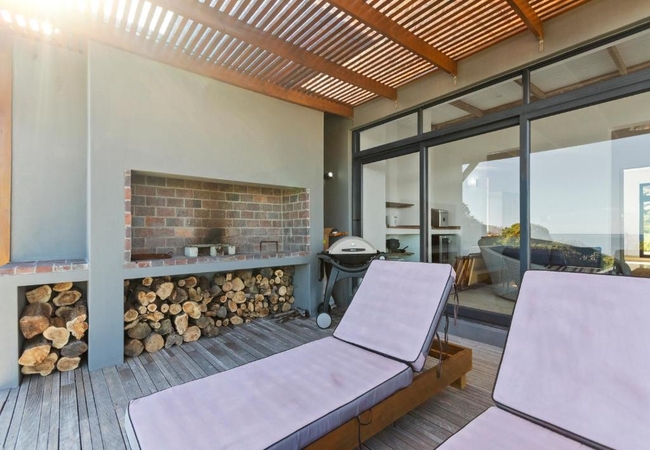 Romansbaai Moksha on the Sea