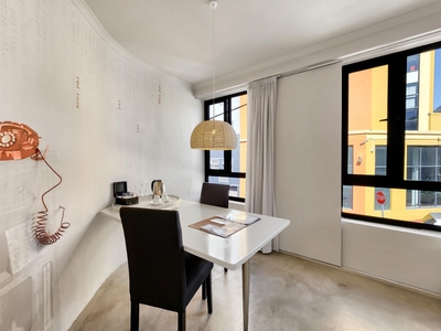 Deluxe Suite 102 / Bath 