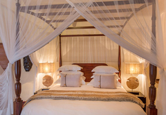 Royal Madikwe Luxury Safari Lodge