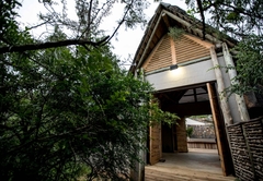 Royal Thonga Safari Lodge