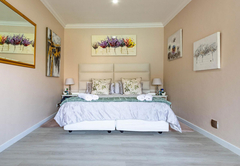 Luxury 1-Bedroom Suite