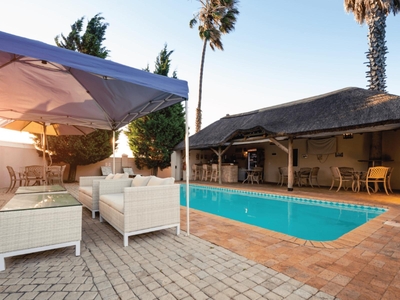 Russells on the Port