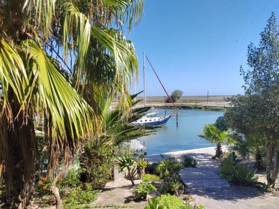 Russells on the Port