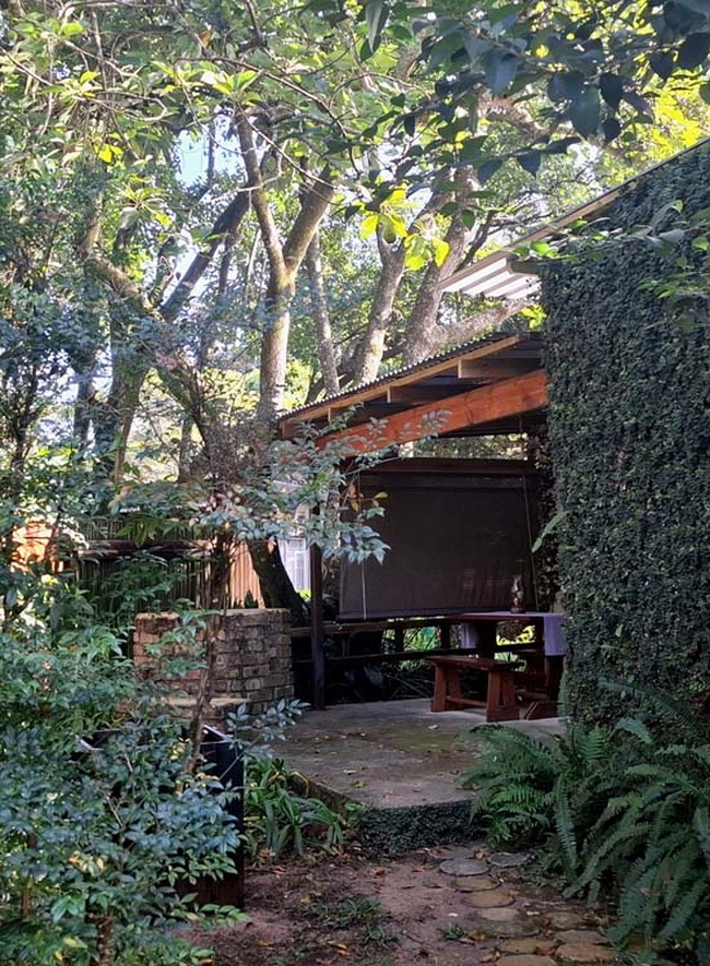 BACHELOR SELF-CATERING CHALET  - MAX 2 ADULTS