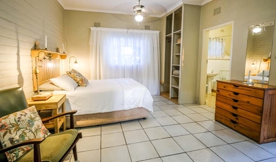 Bachelor Chalet (TV & Openview)