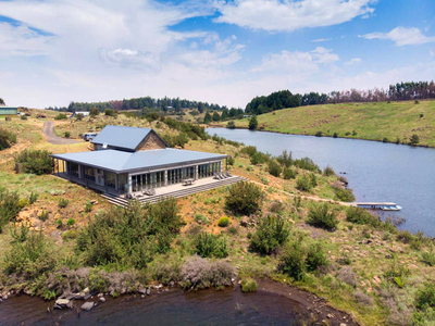 Safire Lodge