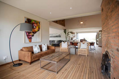 Safire Lodge