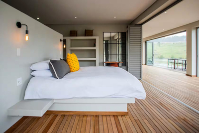 Safire Lodge