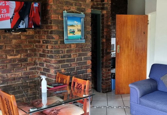 Cottage 4 living area