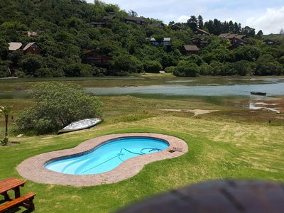 Salt River Lodge