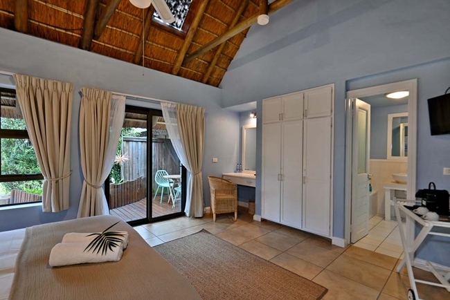 Superior Garden Room 