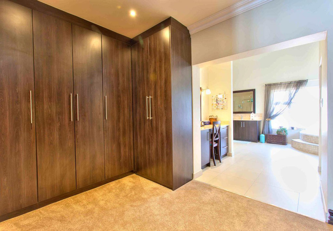 Superior King/Twin Room Private Entrance