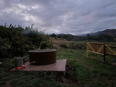 Woodpecker Mountain View with Hot Tub