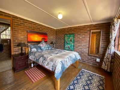 Honeyguide Mountain View with Hot Tub