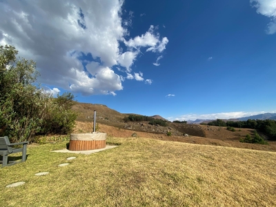 Honeyguide Mountain View with Hot Tub
