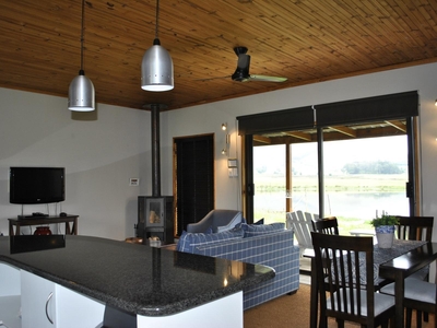 Early Mist Lodge (Private Jacuzzi)