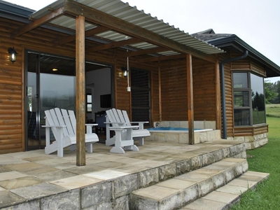 Early Mist Lodge (Private Jacuzzi)