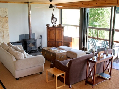 Bushman Lodge