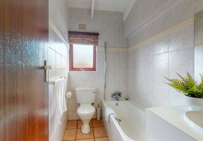 San Lameer Villa 1925