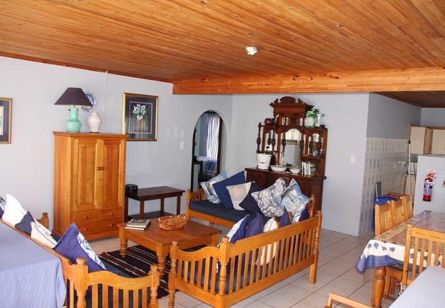 Unit 2 - Top Floor Apartment