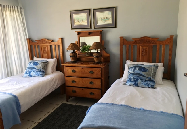 Unit 2 - Top Floor Apartment