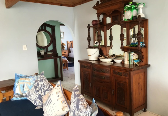 Unit 2 - Top Floor Apartment