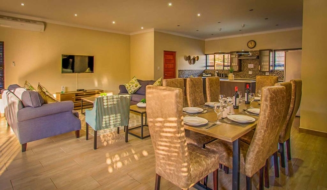 4 Bedroom Luxury Lodge 