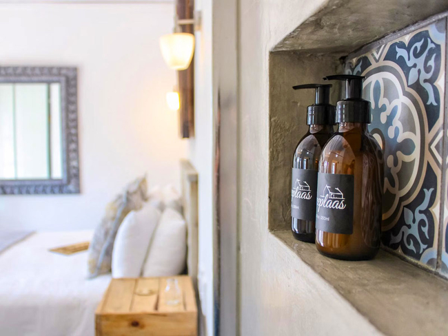 Mountain View Room 2