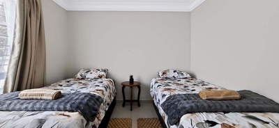 Seester 1