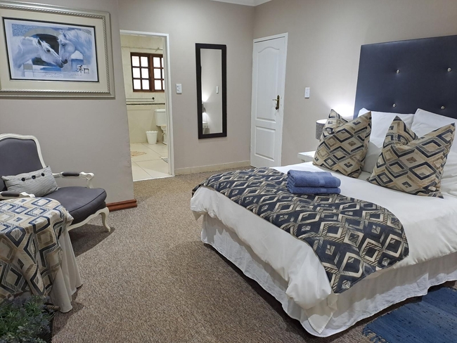Lady Lavender Overnight Bedroom